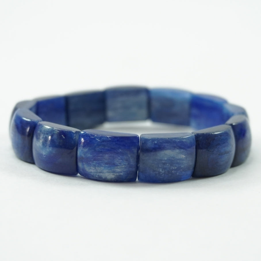 Blue Kyanite Bracelet: Alignment and Tranquility