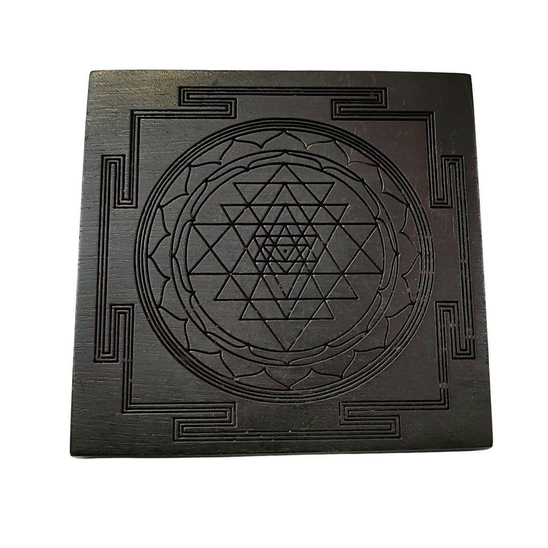 Karungali Sri Yantra – Guardian of Prosperity & Positivity