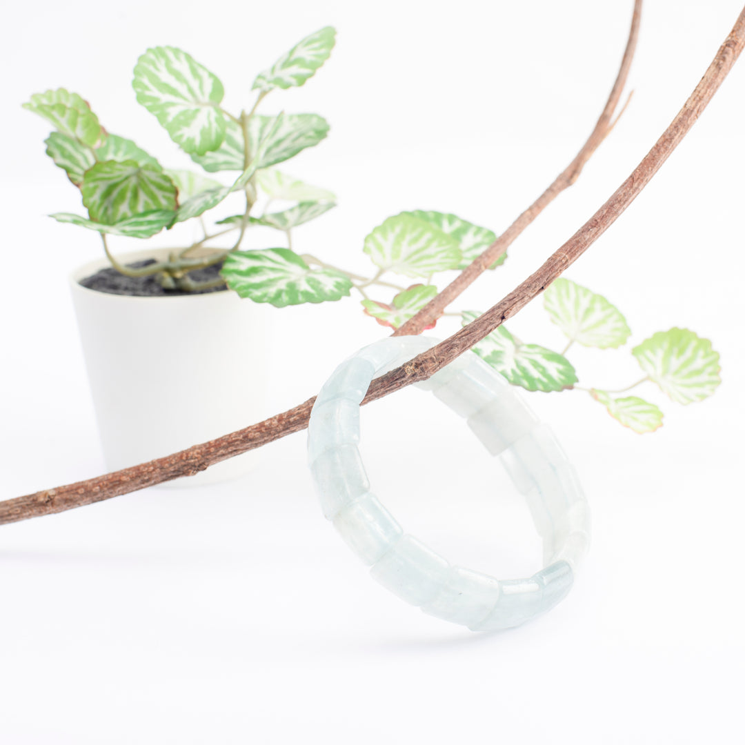 Aquamarine Bracelet: Courage