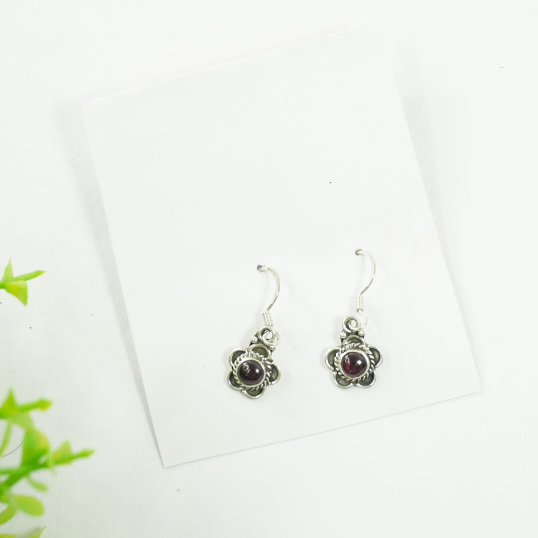 Garnet Silver Earring : Round and Flower Pattern