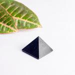 Load image into Gallery viewer, tourmaline black pyramid