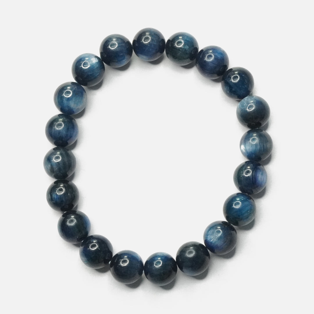 Blue Kyanite Bracelet: Alignment and Tranquility