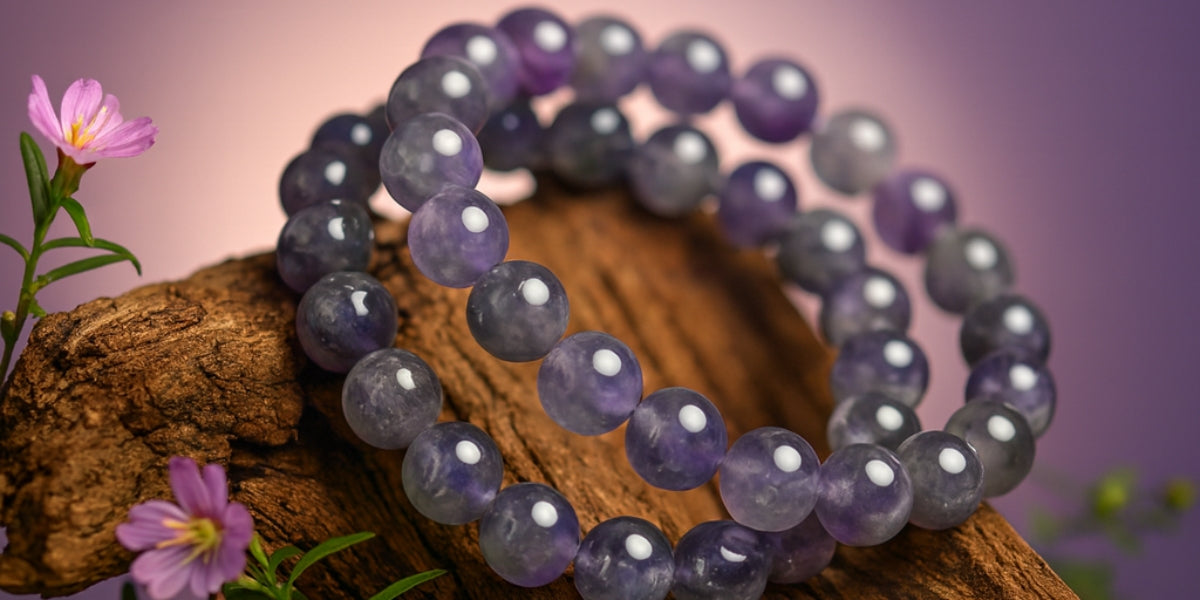 AuraLite: Your Guide to Universal Love, Mental Clarity, and True Self-Alignment