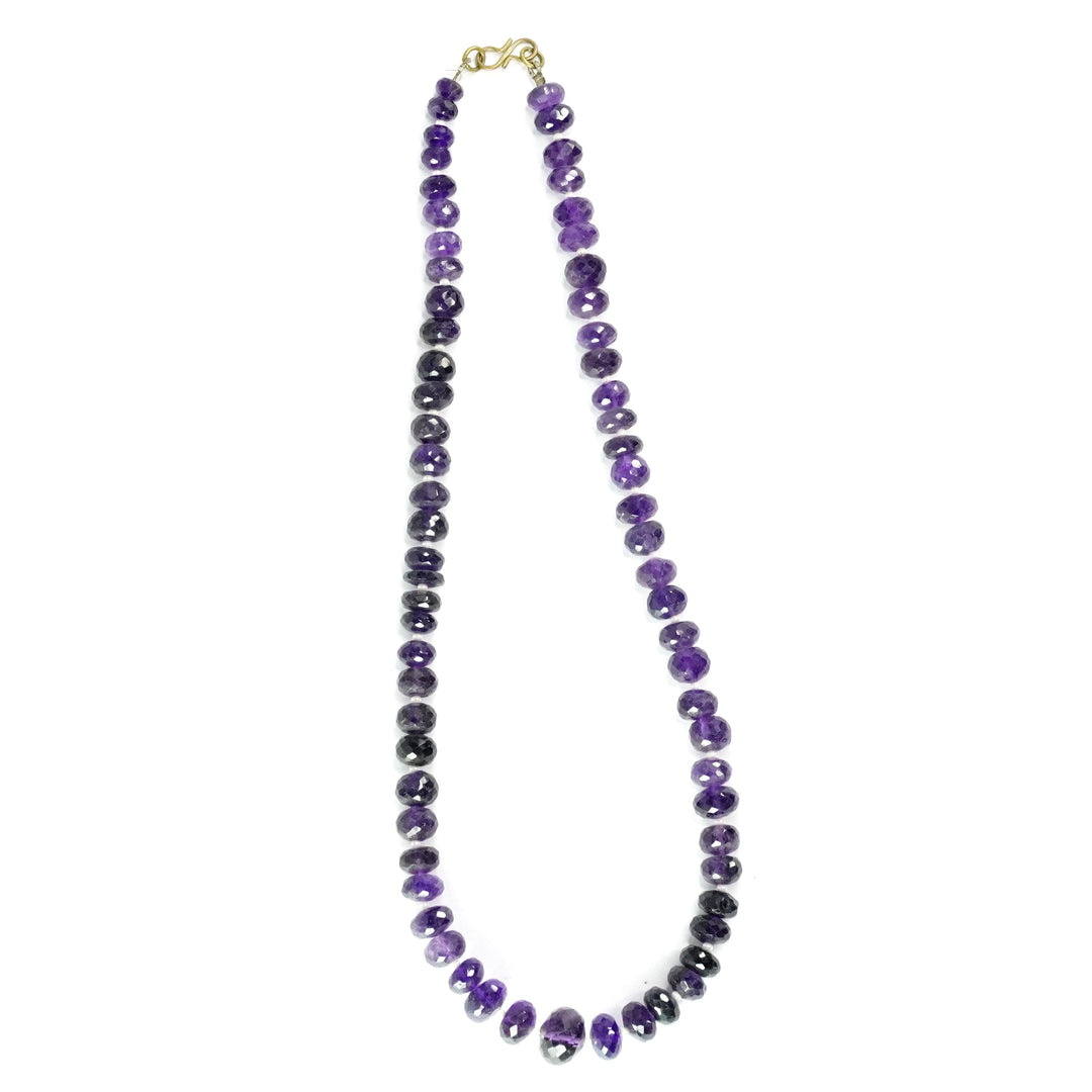 Amethyst with pearl neckklace