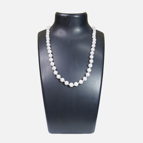 Rose Quartz Necklace: Office Wear for Empathy & Team Harmony