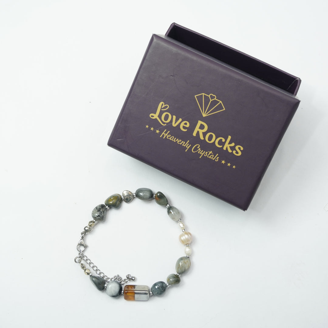 Agate Bracelet: Heart and Triangular Charms