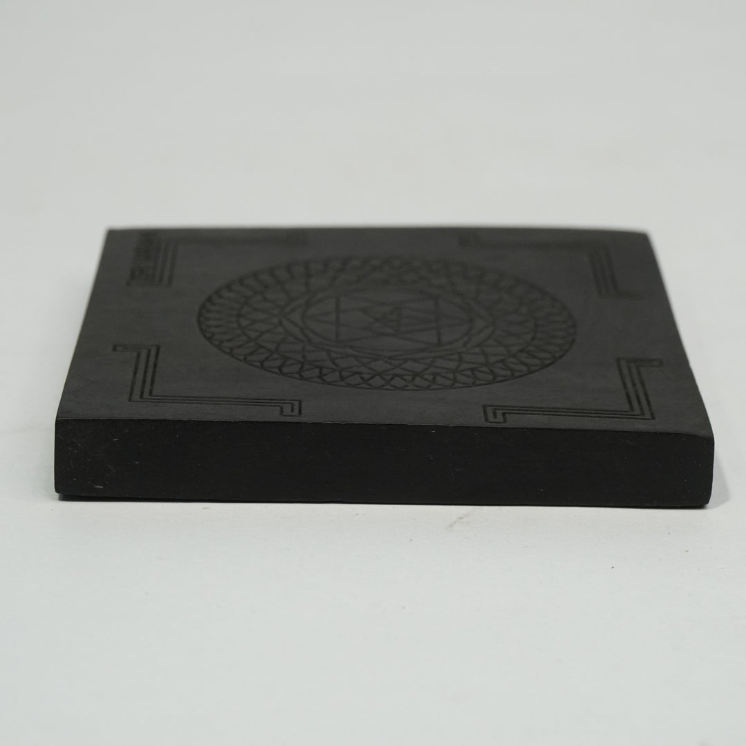 Divya Karungali Varahi Yantra – Auspicious Energy Plate