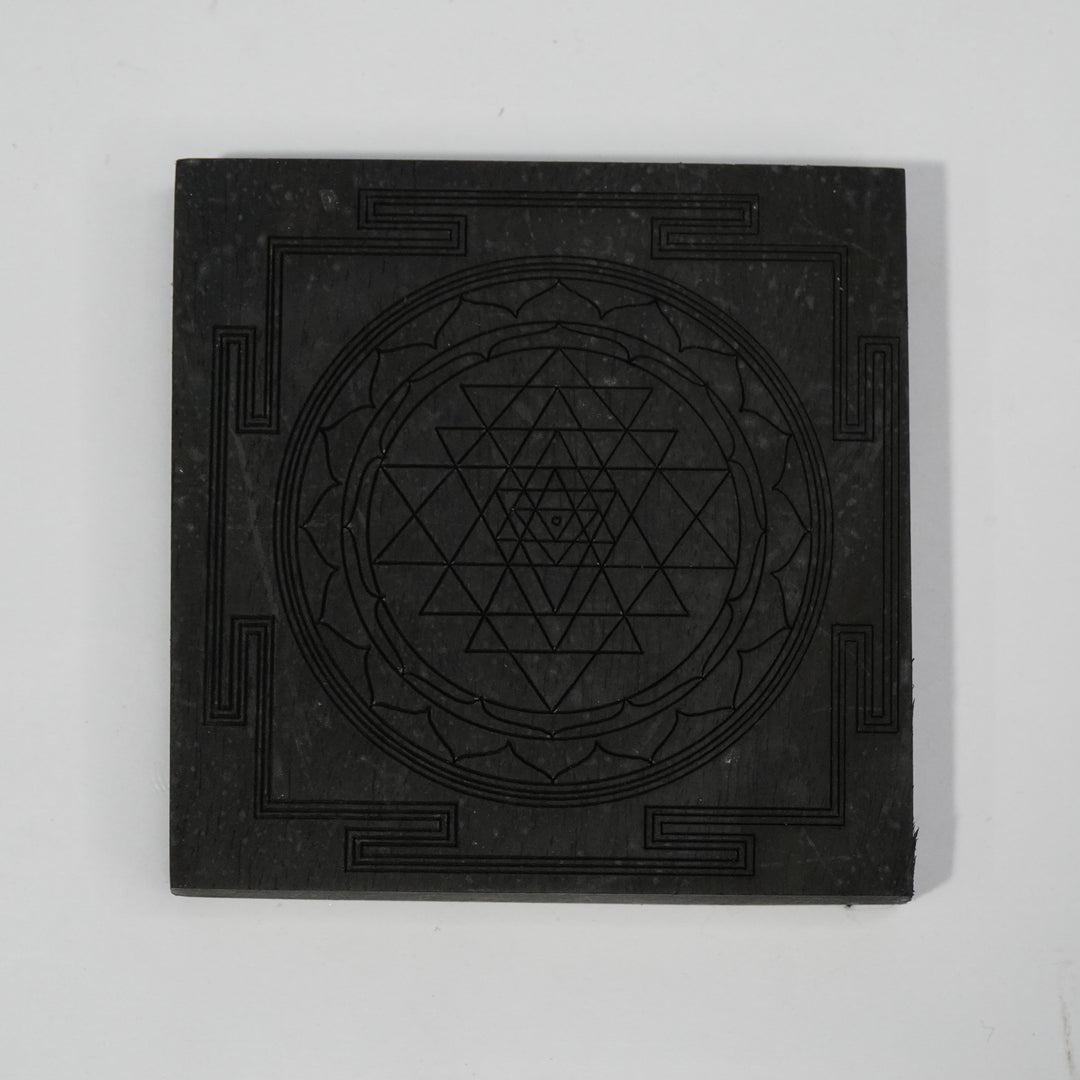 Karungali Sri Yantra – Guardian of Prosperity & Positivity