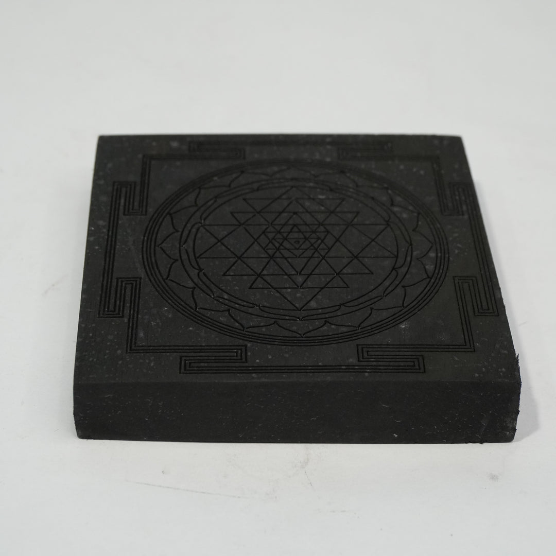 Karungali Sri Yantra – Guardian of Prosperity & Positivity