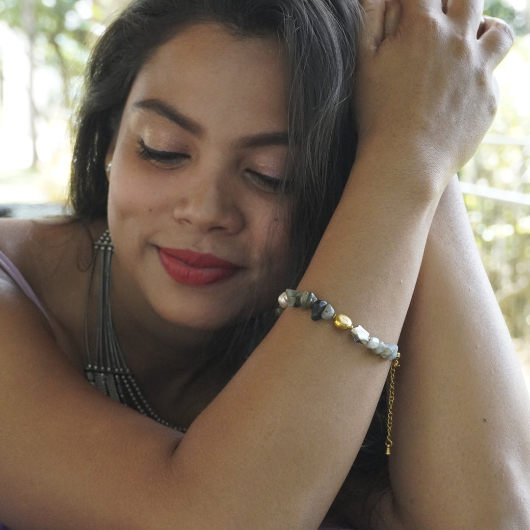 Labradorite Bracelet: Star Charms