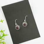 Load image into Gallery viewer, Garnet Silver Earring - Round Flower Pattern
