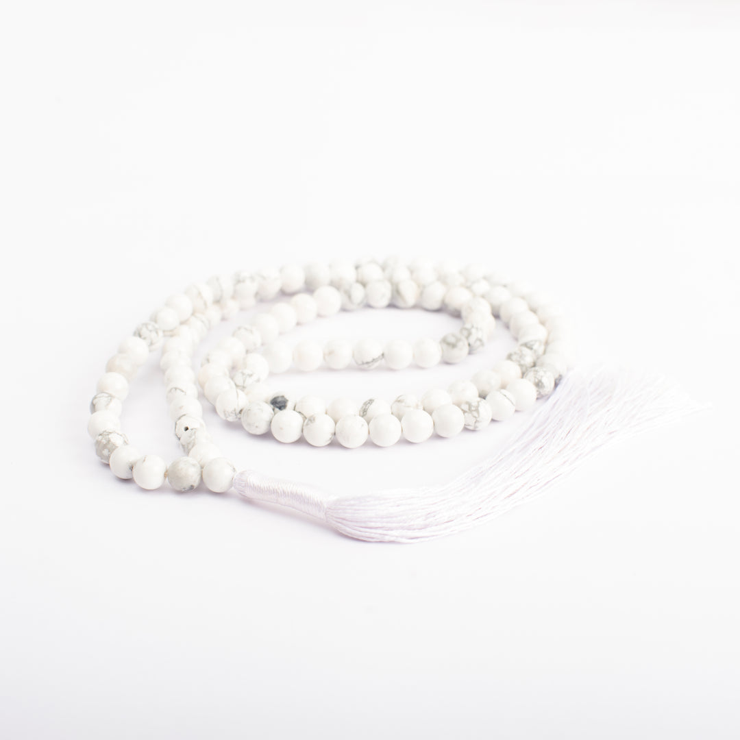 Howlite Japamala - Round Plain Beads 8mm