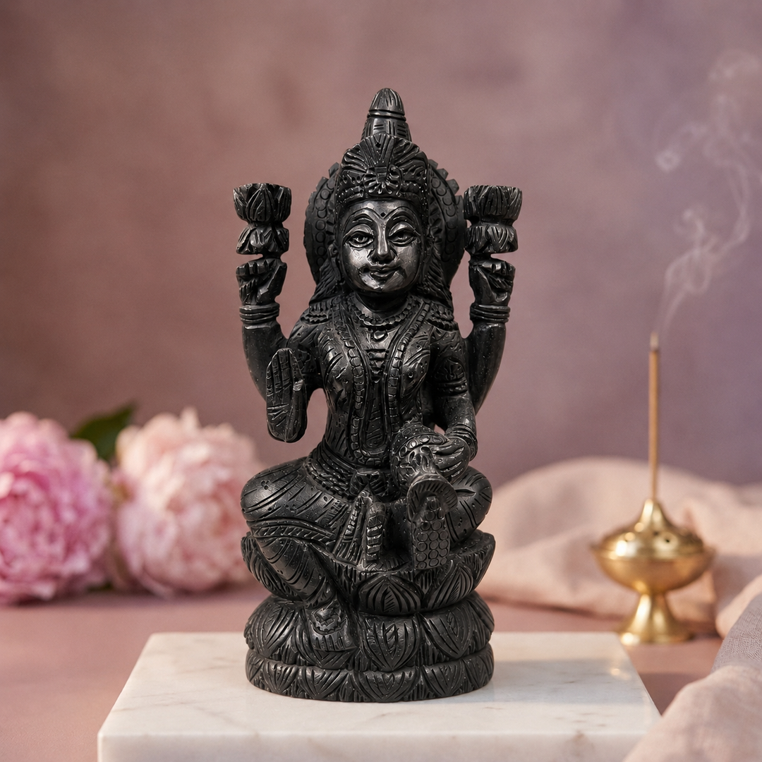 Karungali Dhanalakshmi Idol