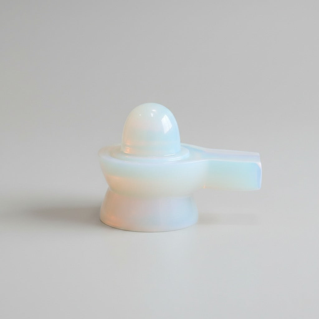 Opalite Jaldhara Shivalingam : 101-150 gms