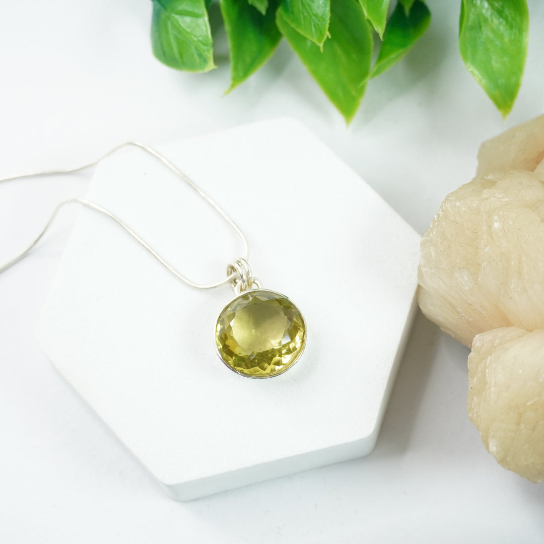 Lemon Topaz Silver Pendant - Big Round