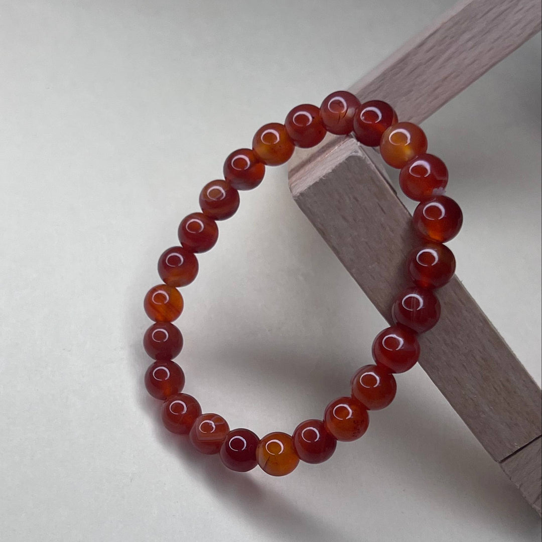 Red Agate Hakik Bracelet: Round Beads 8mm