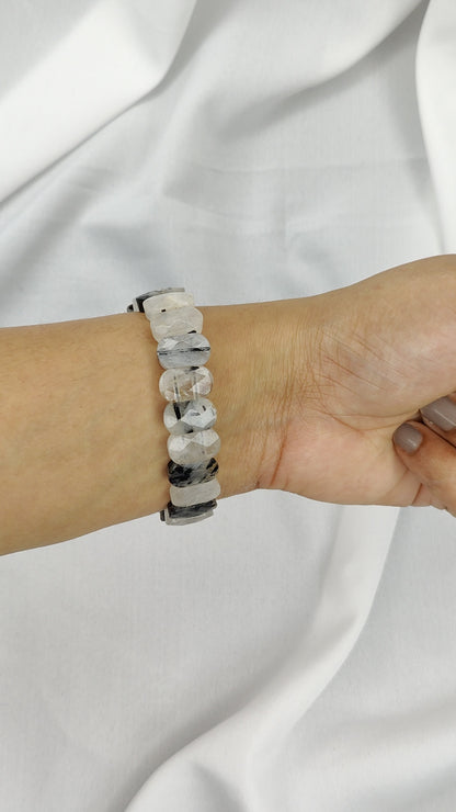 Tourmalinated Quartz Oval Beads Bracelet